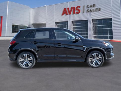 Used 2025 Mitsubishi Outlander Sport SE AWD/4WD image 5