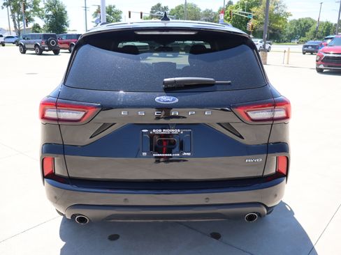 Used 2024 Ford Escape ST-Line w/ Tech Pack #1 AWD/4WD image 6