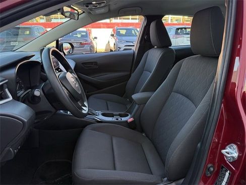 Used 2023 Toyota Corolla LE image 24