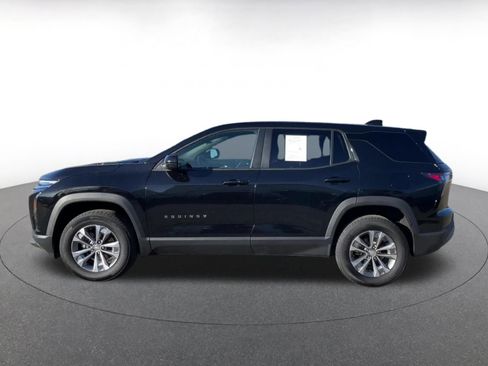 Used 2025 Chevrolet Equinox LT image 9