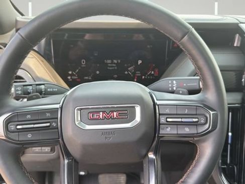 Used 2025 GMC Yukon AT4 w/ AT4 Premium Plus Package AWD/4WD image 10