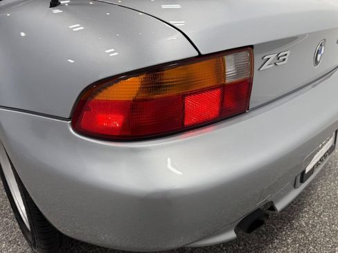 Used 1996 BMW Z3 1.9 RWD image 16