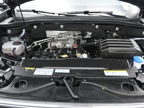 Used 2024 Volkswagen Atlas SE FWD image 17