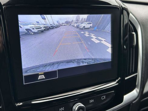 Used 2023 Chevrolet Traverse LT image 26