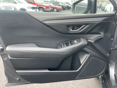 Used 2020 Subaru Outback Premium image 82