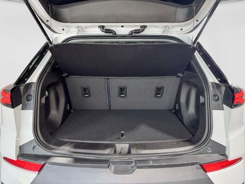 Used 2022 Chevrolet Bolt EUV Premier FWD image 26