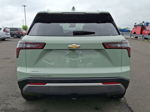 Certified 2025 Chevrolet Equinox LT w/ Convenience Package II AWD/4WD image 5