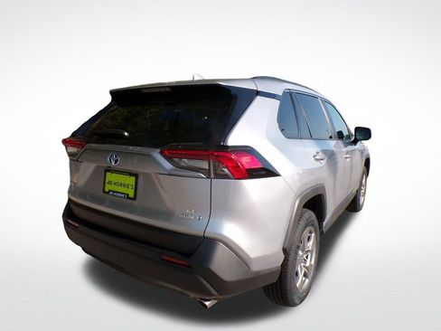 Used 2024 Toyota RAV4 LE AWD/4WD image 5