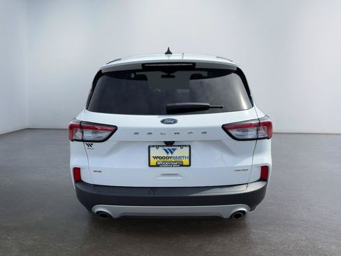 Used 2022 Ford Escape SE AWD/4WD image 4