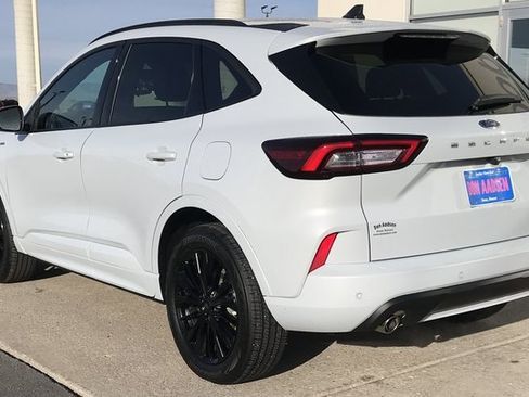 Certified 2025 Ford Escape ST-Line Elite image 18