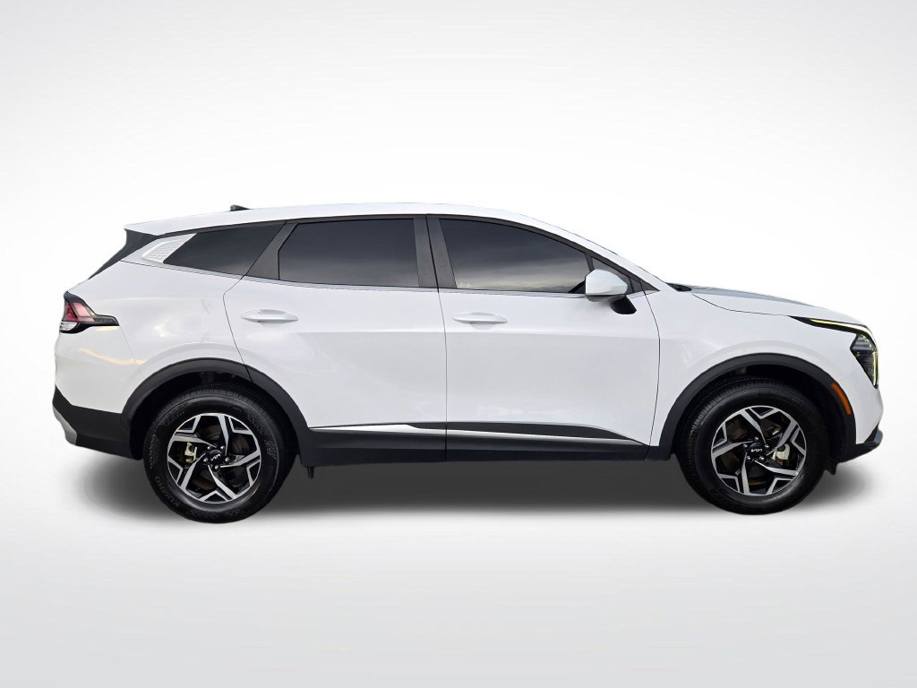 Used 2025 Kia Sportage LX AWD/4WD image 8