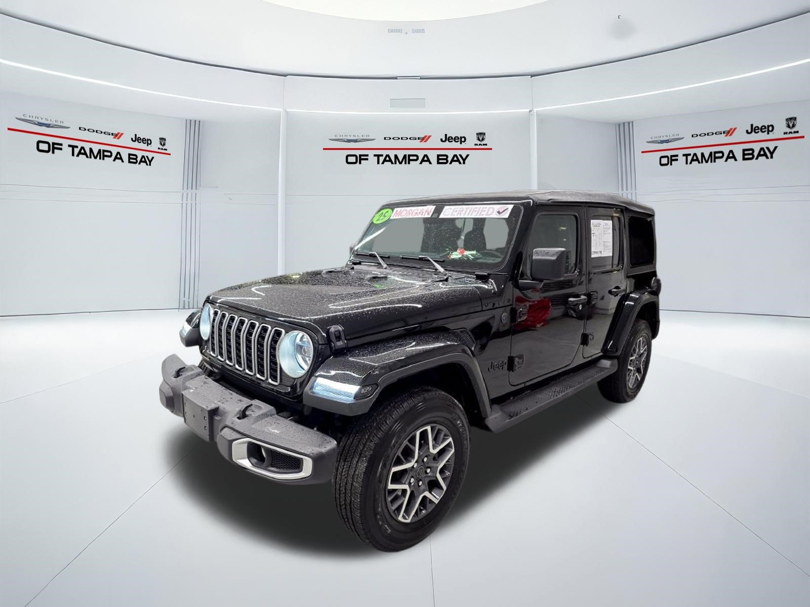 Used 2025 Jeep Wrangler Unlimited Sahara AWD/4WD image 2