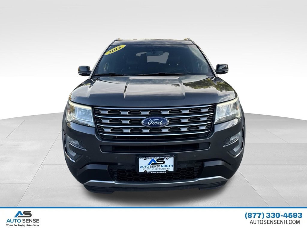 Used 2016 Ford Explorer XLT w/ Equipment Group 202A AWD/4WD image 12