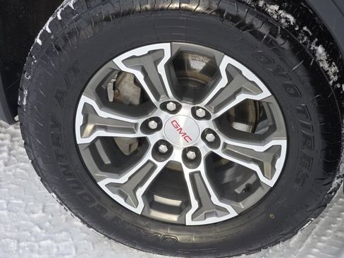 Used 2019 GMC Sierra 1500 SLE w/ SLE Value Package image 15