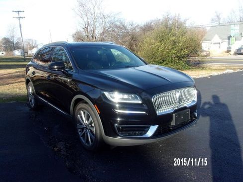 Used 2019 Lincoln Nautilus Select image 4