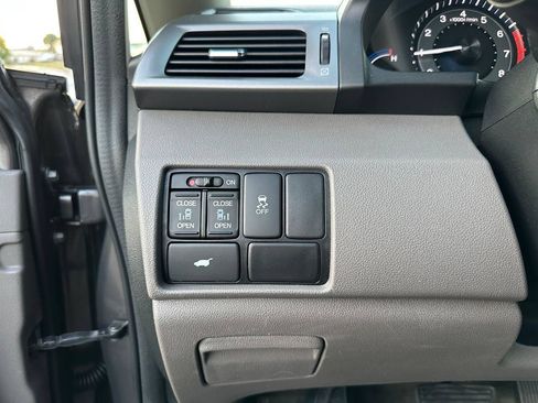 Used 2013 Honda Odyssey EX-L image 49