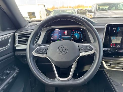 Used 2024 Volkswagen Atlas Cross Sport SE image 21