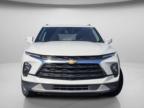 Used 2024 Chevrolet Blazer LT AWD/4WD image 3