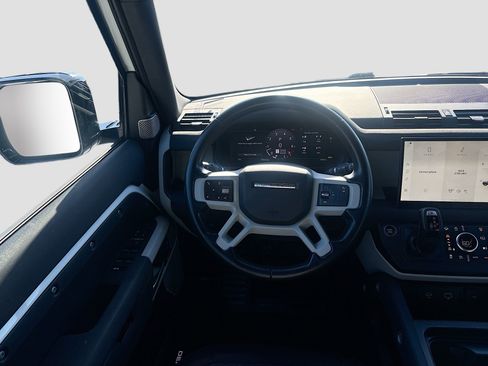 Used 2023 Land Rover Defender 130 X-Dynamic SE image 16
