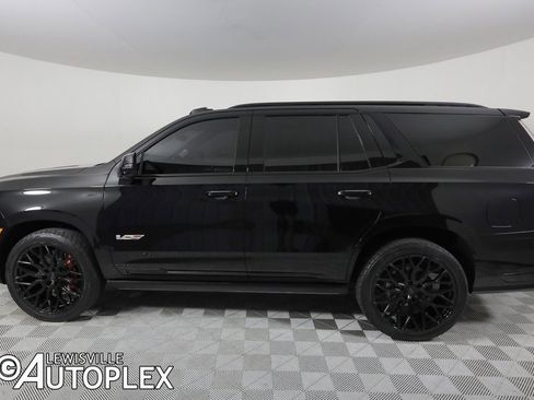 Used 2025 Cadillac Escalade V image 11