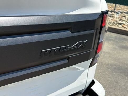 New 2026 Nissan Frontier PRO-4X w/ Tow Package AWD/4WD image 12