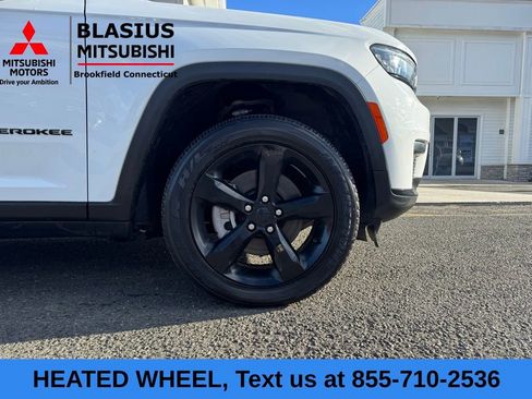 Used 2024 Jeep Grand Cherokee L Altitude image 6