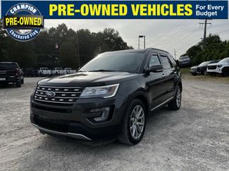 Used 2017 Ford Explorer Limited image 1