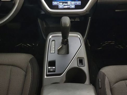 Used 2024 Subaru Crosstrek 2.0i Premium image 25