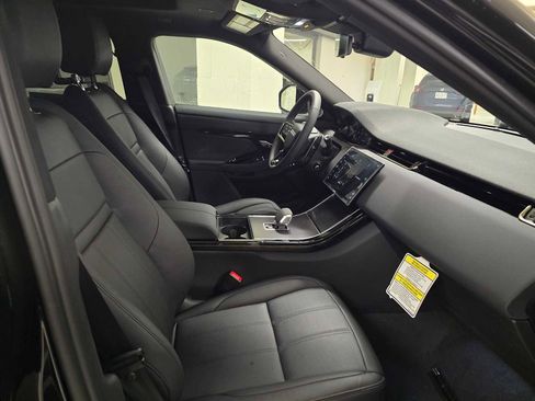 New 2026 Land Rover Range Rover Evoque Dynamic SE image 11