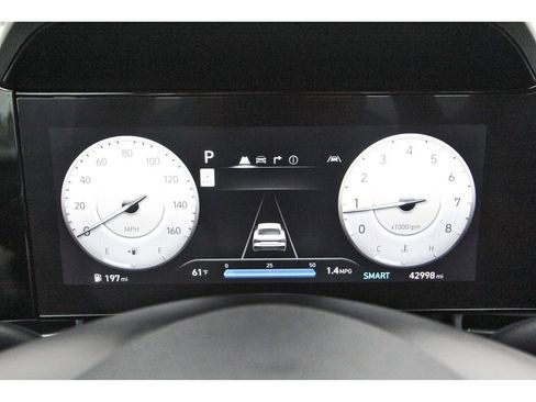 Used 2024 Hyundai Elantra SEL image 15