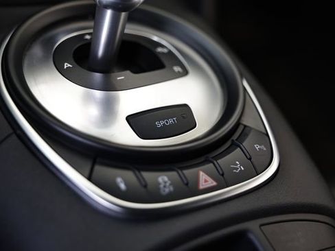 Used 2011 Audi R8 V10 image 44