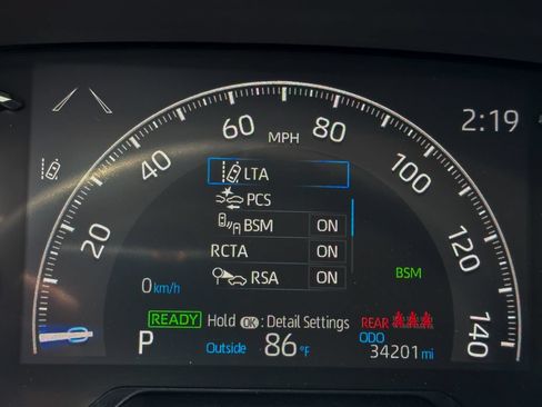 Used 2025 Toyota RAV4 LE AWD/4WD image 29