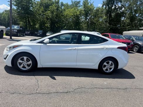 Used 2014 Hyundai Elantra SE FWD image 4