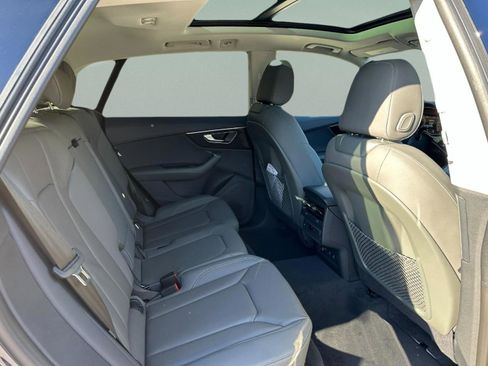 Certified 2025 Audi Q8 Premium w/ Convenience Package image 9