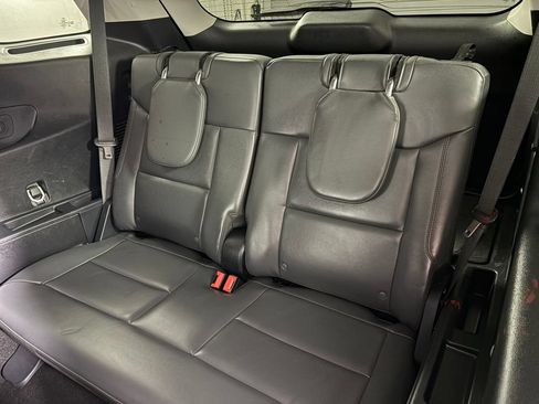 Certified 2025 Ford Explorer Active w/ Active Comfort Package AWD/4WD image 31