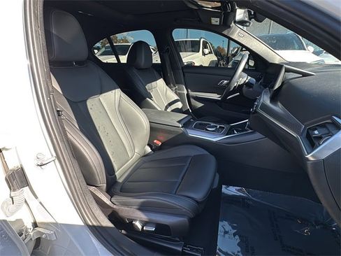 Used 2023 BMW 330i Sedan w/ M Sport Package image 26