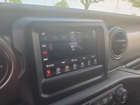 Used 2021 Jeep Wrangler Unlimited Sport AWD/4WD image 21