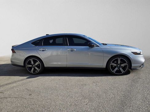 Used 2024 Honda Accord Sport image 2