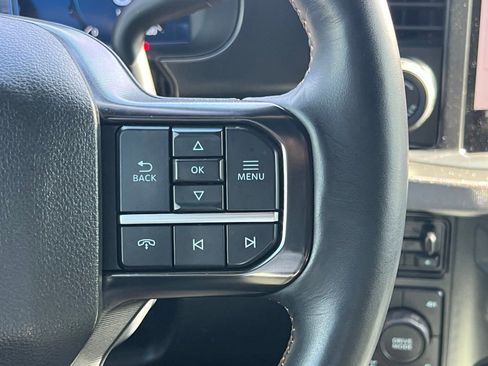 Used 2024 Ford F250 Platinum image 30