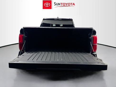 Used 2024 Toyota Tacoma SR5 AWD/4WD image 33