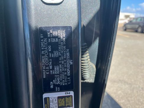 Used 2025 Kia Sportage LX FWD image 25