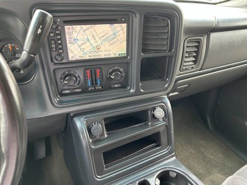 Used 2007 GMC Sierra 1500 SLE w/ Crew Cab Value Package RWD image 18