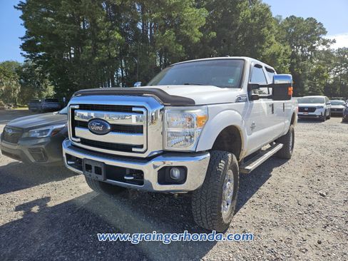 Used 2015 Ford F250 XLT w/ XLT Premium Package AWD/4WD image 2