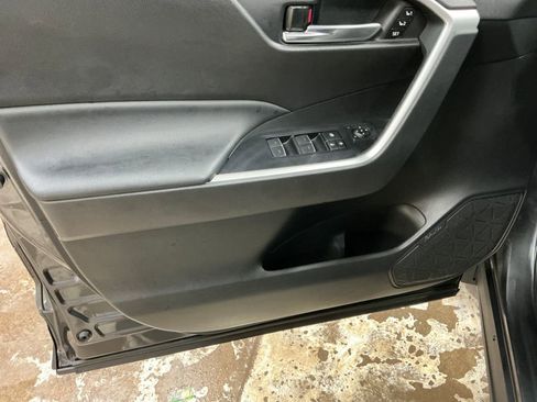 Certified 2022 Toyota RAV4 XLE Premium image 10