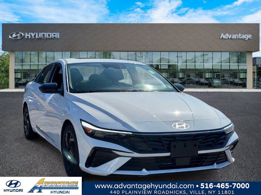 Certified 2026 Hyundai Elantra SEL Sport Premium w/ Cargo Package FWD 360° Tour