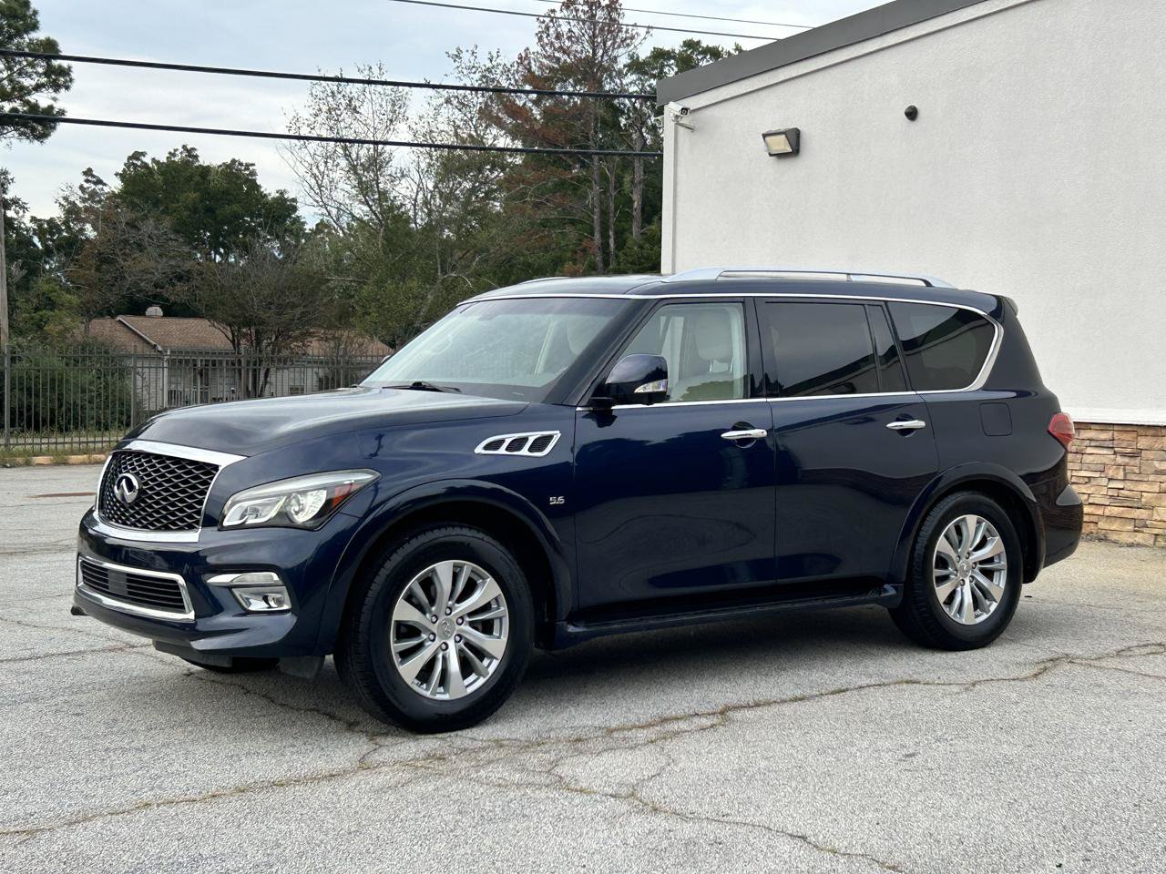 Used 2017 INFINITI QX80 2WD image 5