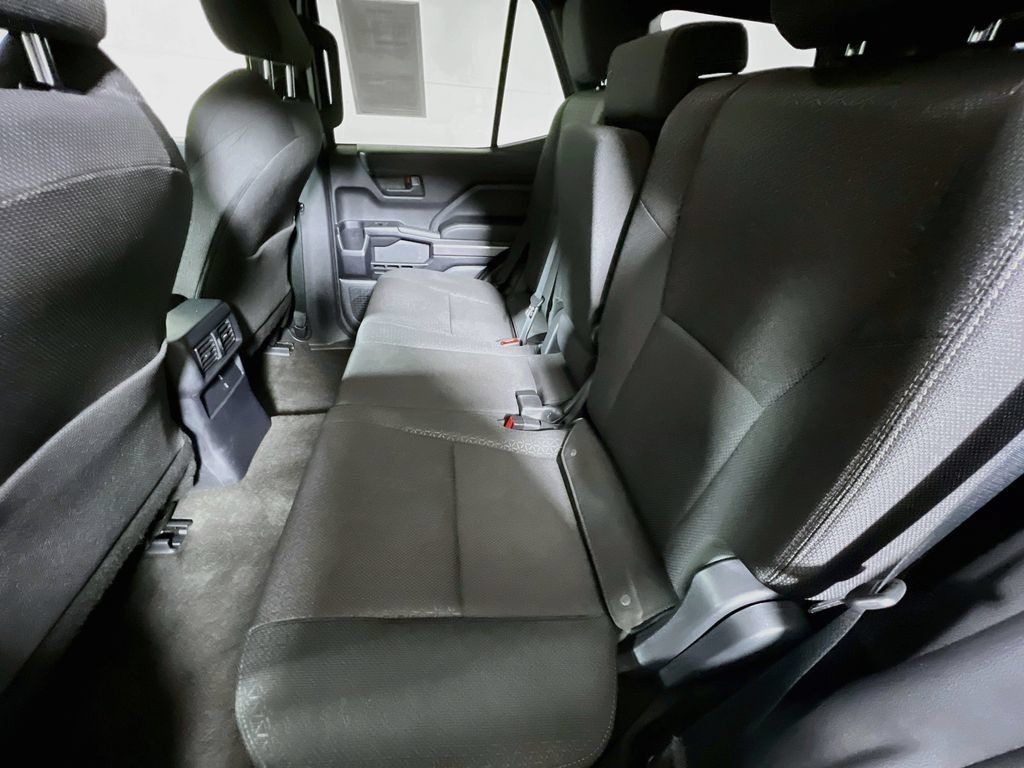 Certified 2025 Toyota 4Runner SR5 AWD/4WD image 20