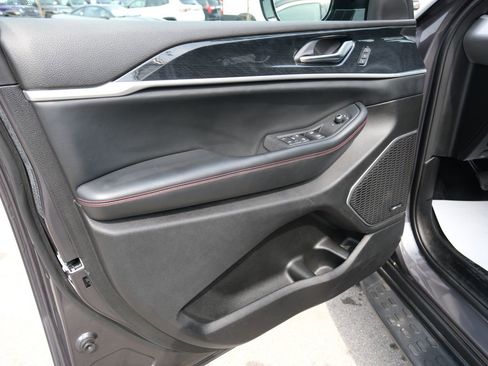 Used 2022 Jeep Grand Cherokee Trailhawk w/ ADV Protech Group II AWD/4WD image 15