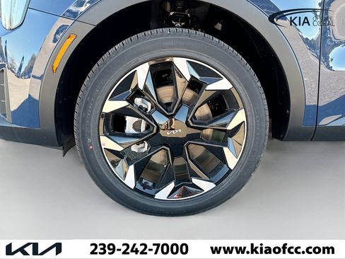 New 2026 Kia Sorento EX AWD/4WD image 42