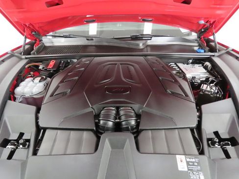 Certified 2025 Porsche Cayenne GTS AWD/4WD image 52